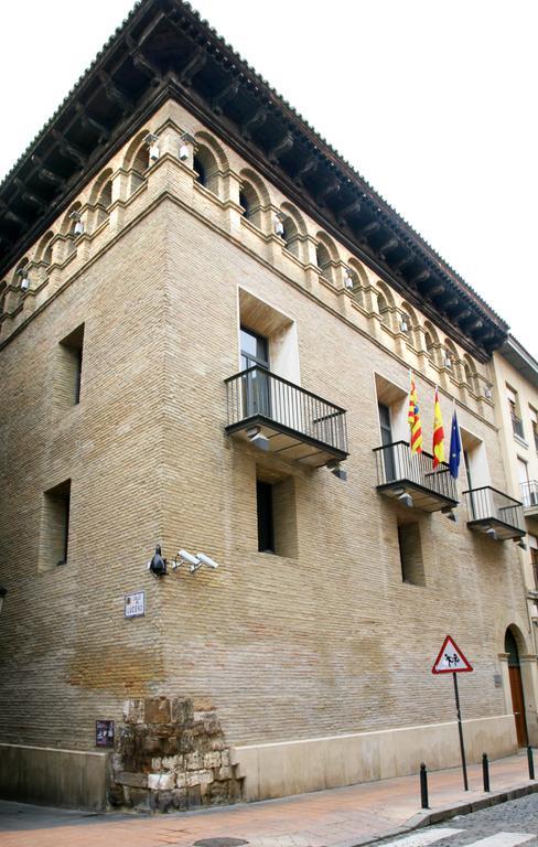 Lucero Dos Catedrales Apartment Zaragoza Exterior photo